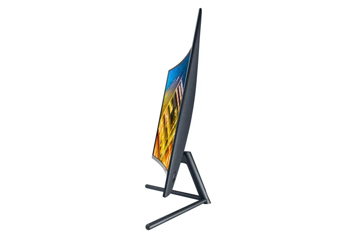 Monitor LED Samsung U32R590CWPX 31,5 3840x2160 px VA do biura OUTLET 108